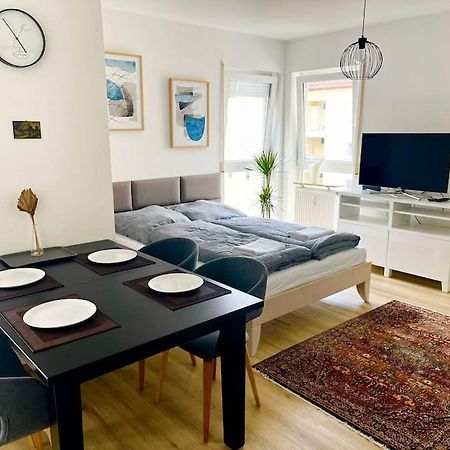Sonniges Apartment In Ruhiger Und Zentraler Lage Pforzheim Exteriér fotografie