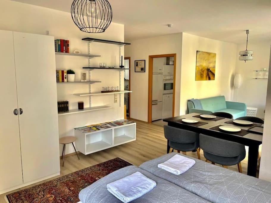Sonniges Apartment In Ruhiger Und Zentraler Lage Pforzheim Exteriér fotografie